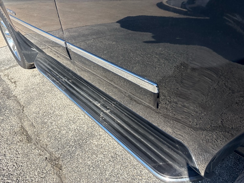 GMC Yukon AWD 4dr 1500 Denali 2010