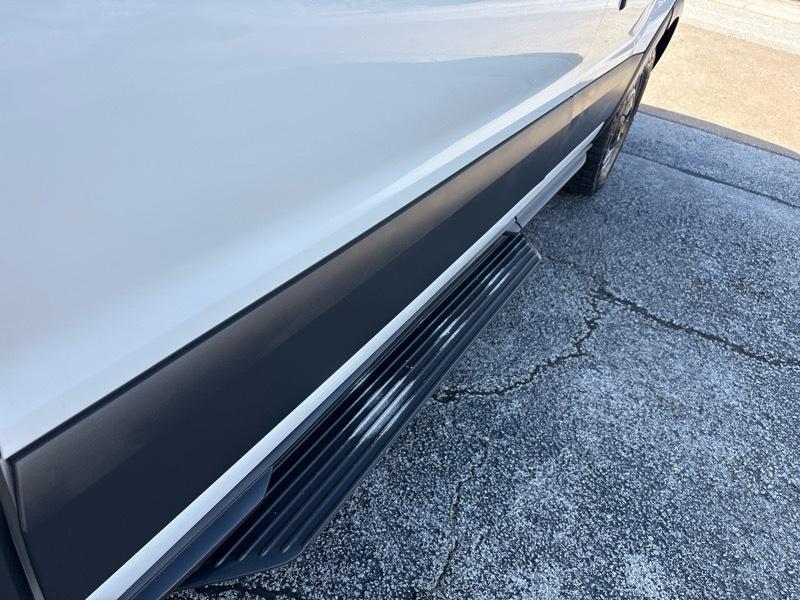 Ford Transit Wagon T-150 130" Med Roof XLT Sliding RH Dr 2016