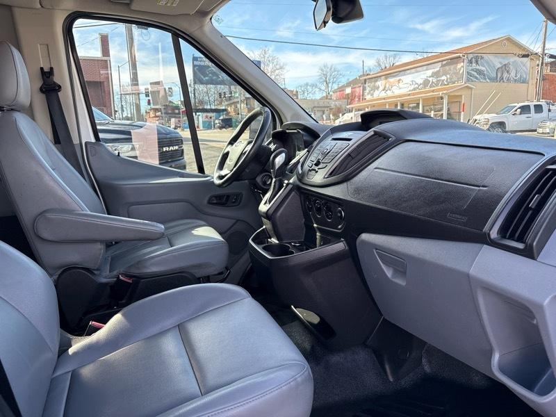 Ford Transit Wagon T-150 130" Med Roof XLT Sliding RH Dr 2016