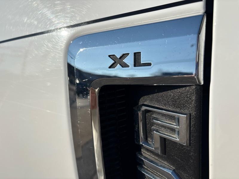 Ford Super Duty F-250 SRW 4WD Crew Cab 156" XL 2022