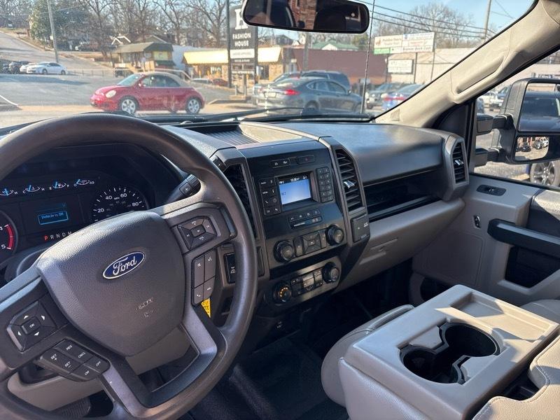 Ford Super Duty F-250 SRW 4WD Crew Cab 156" XL 2022