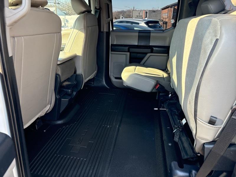 Ford Super Duty F-250 SRW 4WD Crew Cab 156" XL 2022