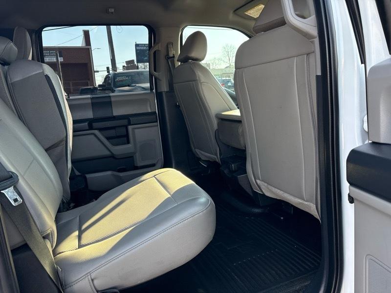 Ford Super Duty F-250 SRW 4WD Crew Cab 156" XL 2022