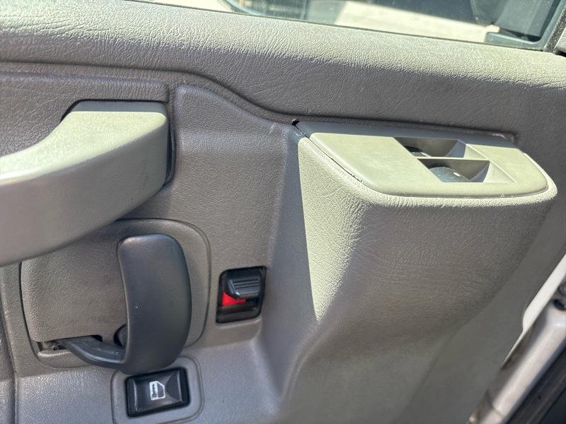 Chevrolet Express Commercial Cutaway 3500 Van 159" 2017