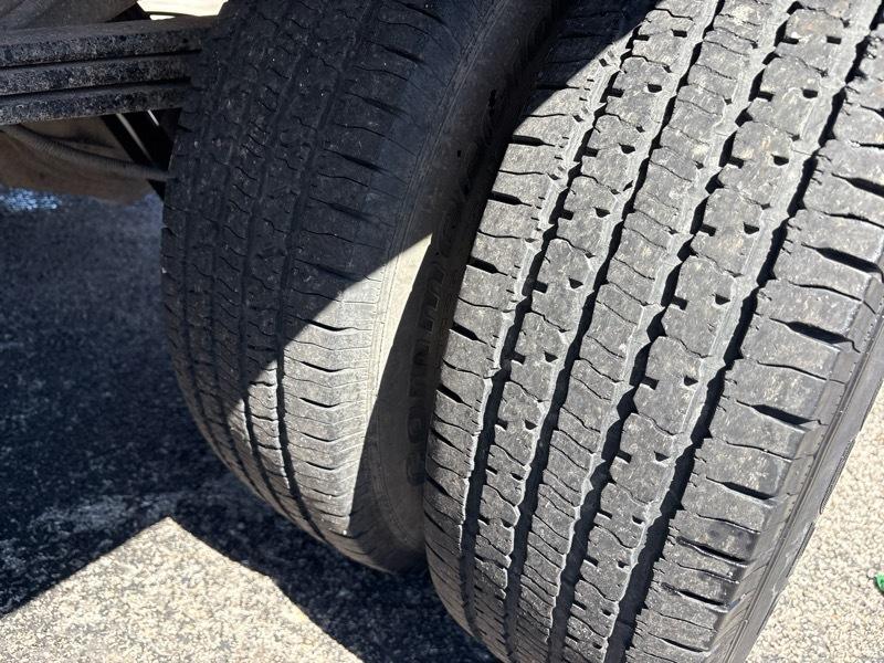 Chevrolet Express Commercial Cutaway 3500 Van 159" 2017