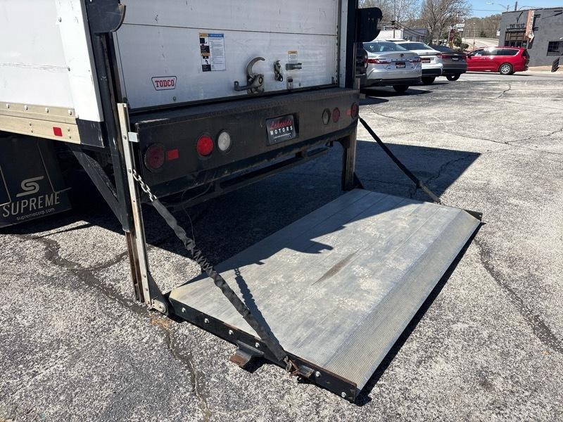 Chevrolet Express Commercial Cutaway 3500 Van 159" 2017