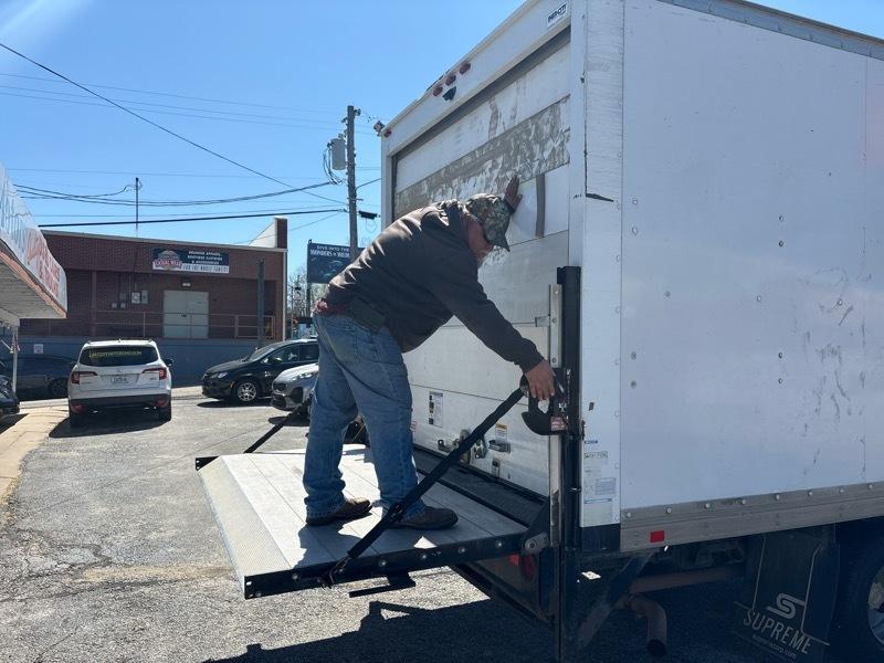 Chevrolet Express Commercial Cutaway 3500 Van 159" 2017