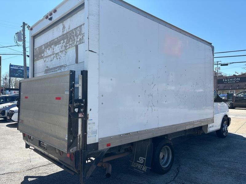 Chevrolet Express Commercial Cutaway 3500 Van 159" 2017