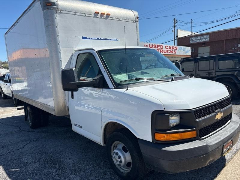 Chevrolet Express Commercial Cutaway 3500 Van 159" 2017