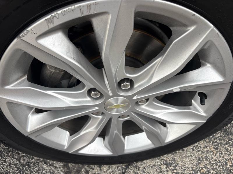 Chevrolet Malibu 4dr Sdn LT 2020