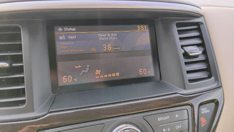 Nissan Pathfinder 2WD 4dr SL 2015