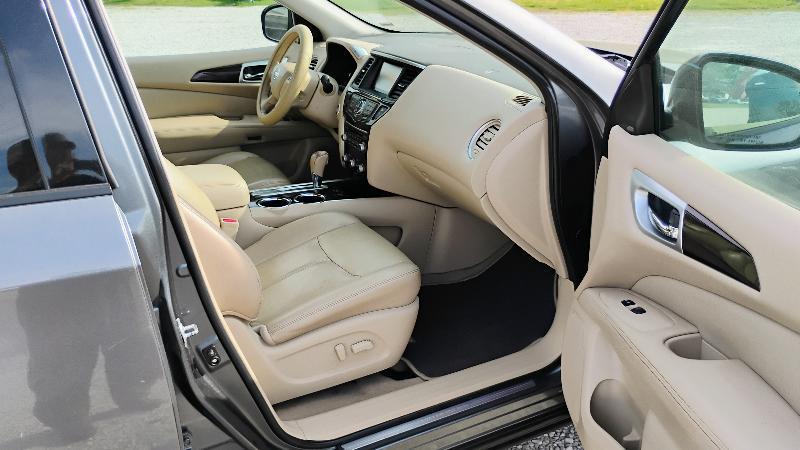 Nissan Pathfinder 2WD 4dr SL 2015