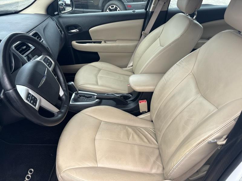 Chrysler 200 4dr Sdn Limited 2012