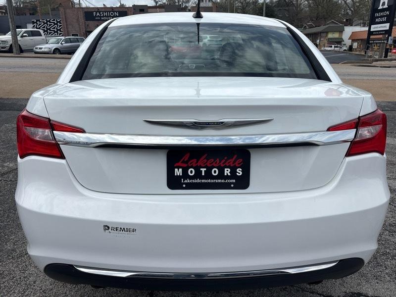 Chrysler 200 4dr Sdn Limited 2012