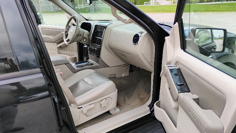 Ford Explorer 4WD 4dr V6 XLT 2007