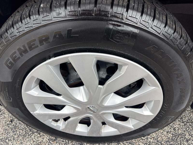 Nissan Rogue AWD 4dr S 2014