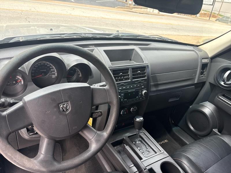 Dodge Nitro 2WD 4dr Heat 2011