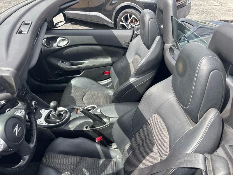 Nissan 370Z 2dr Roadster Manual Touring 2013