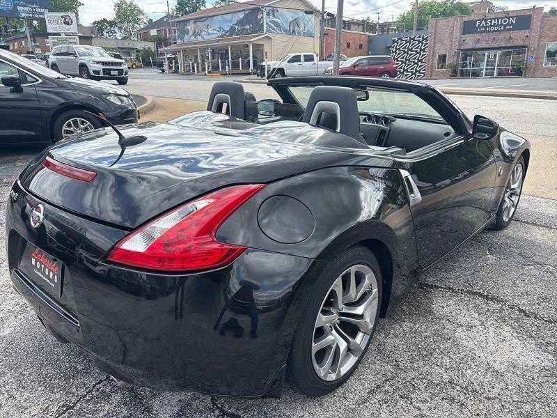 Nissan 370Z 2dr Roadster Manual Touring 2013