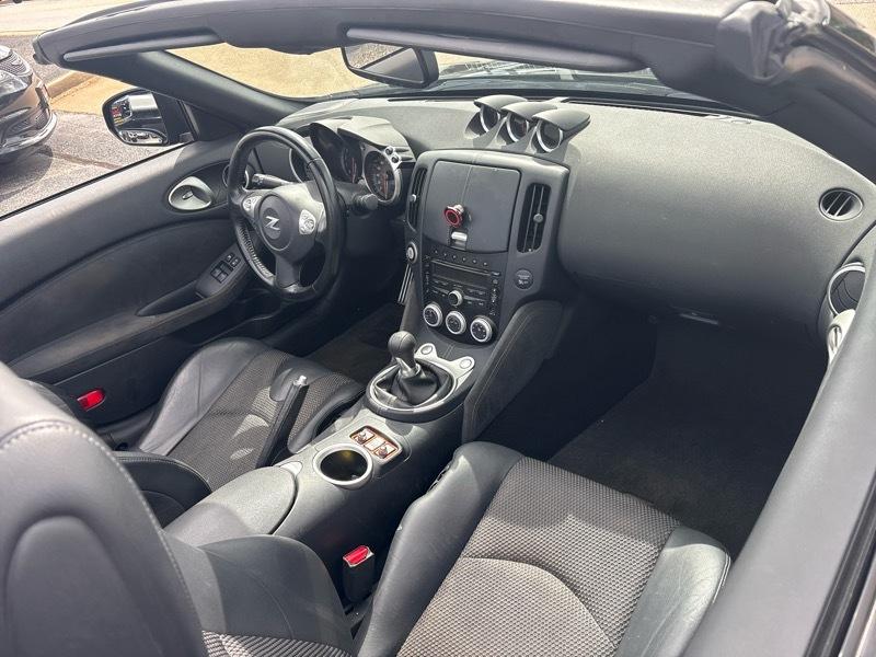 Nissan 370Z 2dr Roadster Manual Touring 2013