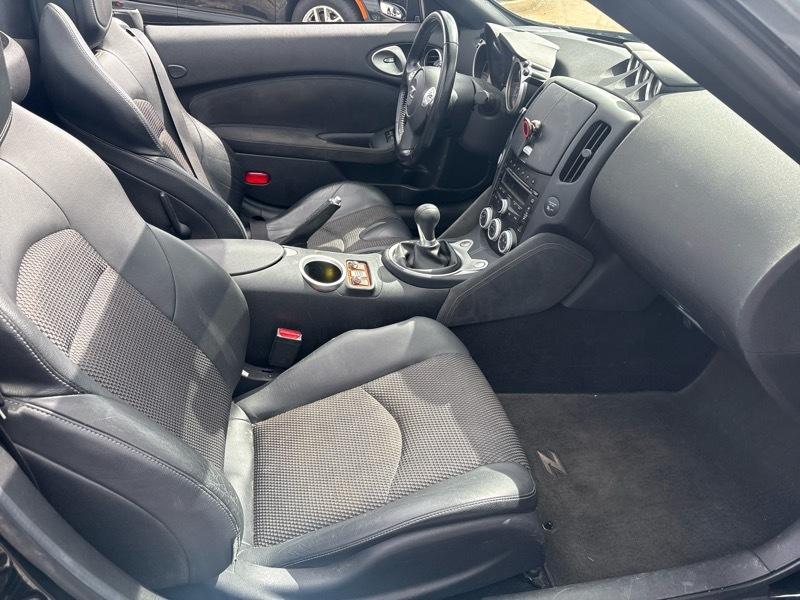 Nissan 370Z 2dr Roadster Manual Touring 2013