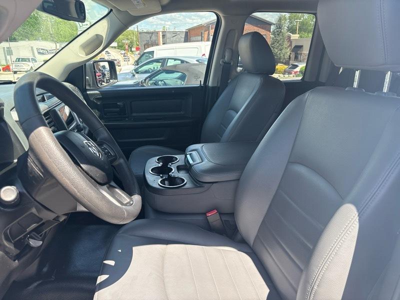 RAM 1500 Classic Tradesman 4x2 Quad Cab 6'4" Box 2019