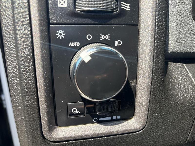 RAM 1500 Classic Tradesman 4x2 Quad Cab 6'4" Box 2019