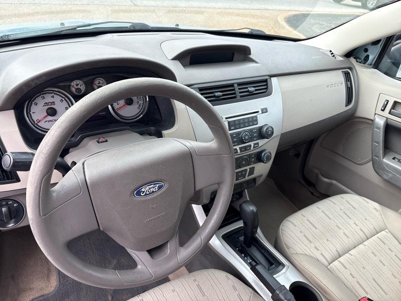 Ford Focus 4dr Sdn SES 2008