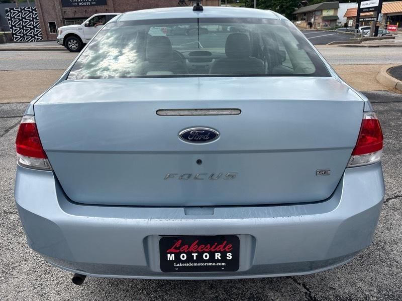 Ford Focus 4dr Sdn SES 2008