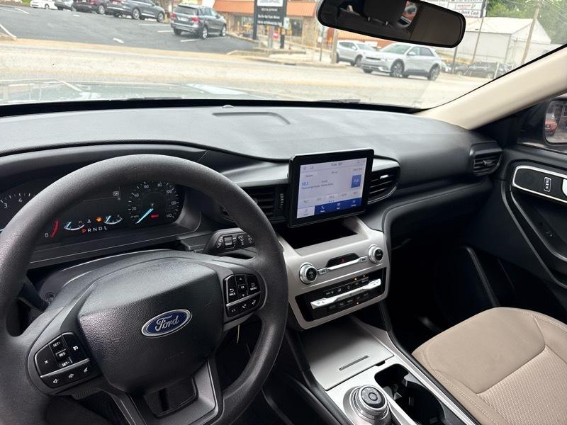 Ford Explorer Base 4WD 2023