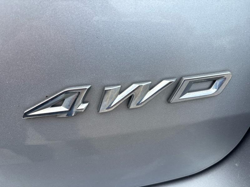 Ford Explorer Base 4WD 2023