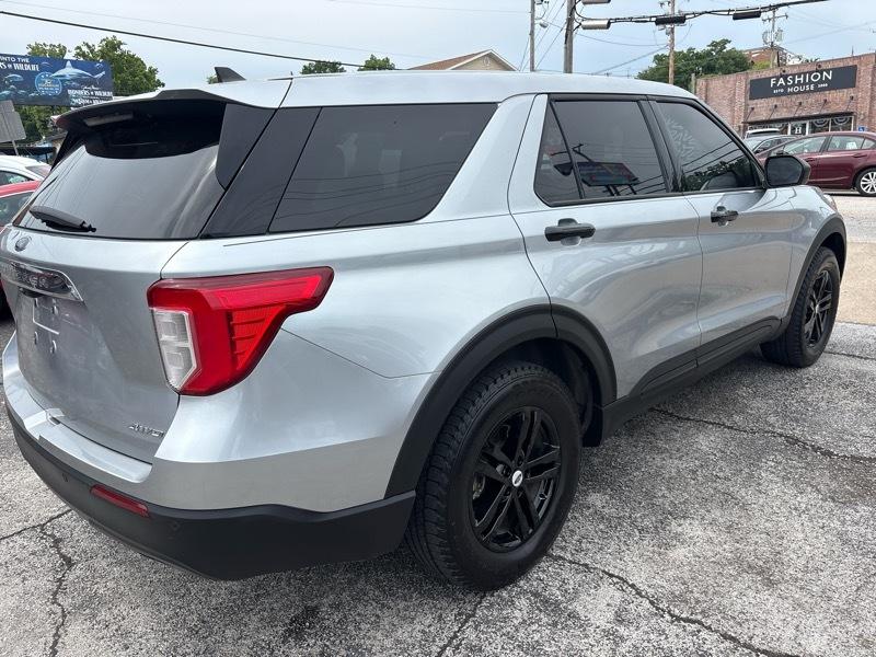 Ford Explorer Base 4WD 2023