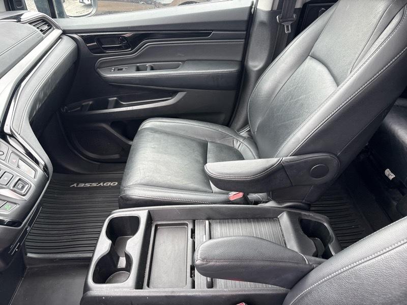 Honda Odyssey Touring Auto 2021