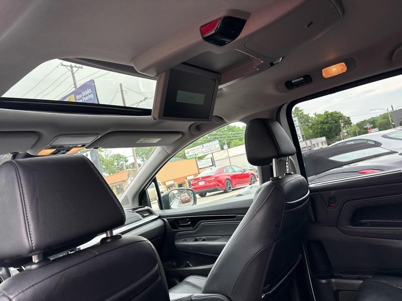 Honda Odyssey Touring Auto 2021
