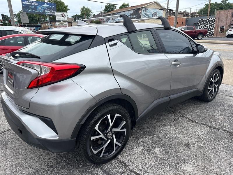 Toyota C-HR XLE FWD (Natl) 2018