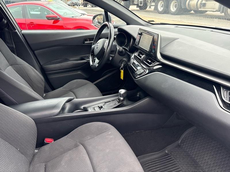 Toyota C-HR XLE FWD (Natl) 2018