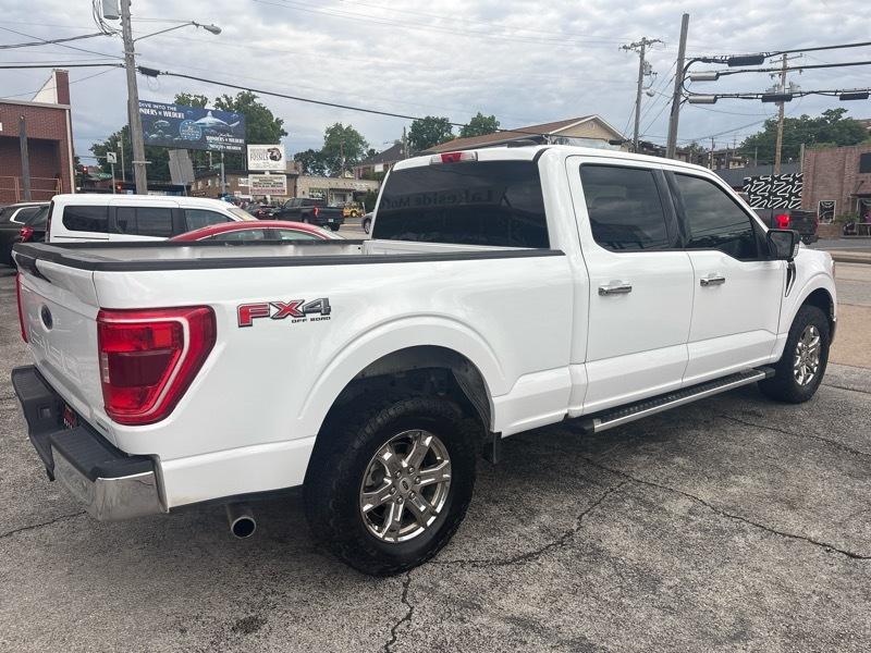 Ford F-150 4WD SuperCrew 139" XLT 2023
