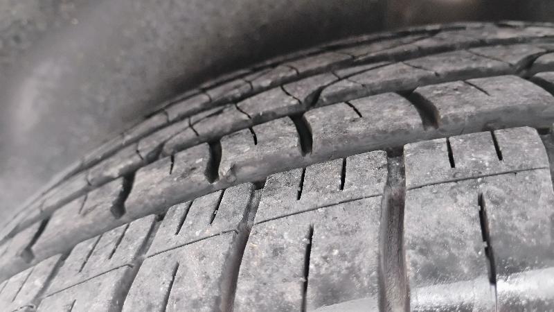 Ford Taurus 4dr Sdn SEL FWD 2011
