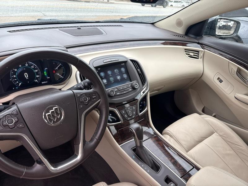 Buick LaCrosse 4dr Sdn Leather FWD 2015