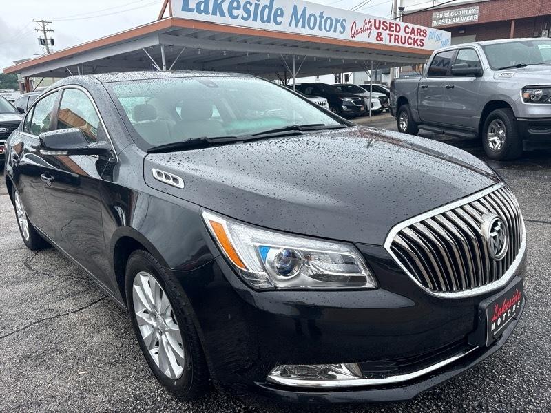 Buick LaCrosse 4dr Sdn Leather FWD 2015