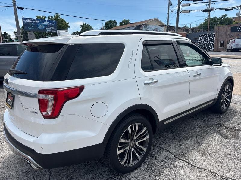 Ford Explorer 4WD 4dr Platinum 2016