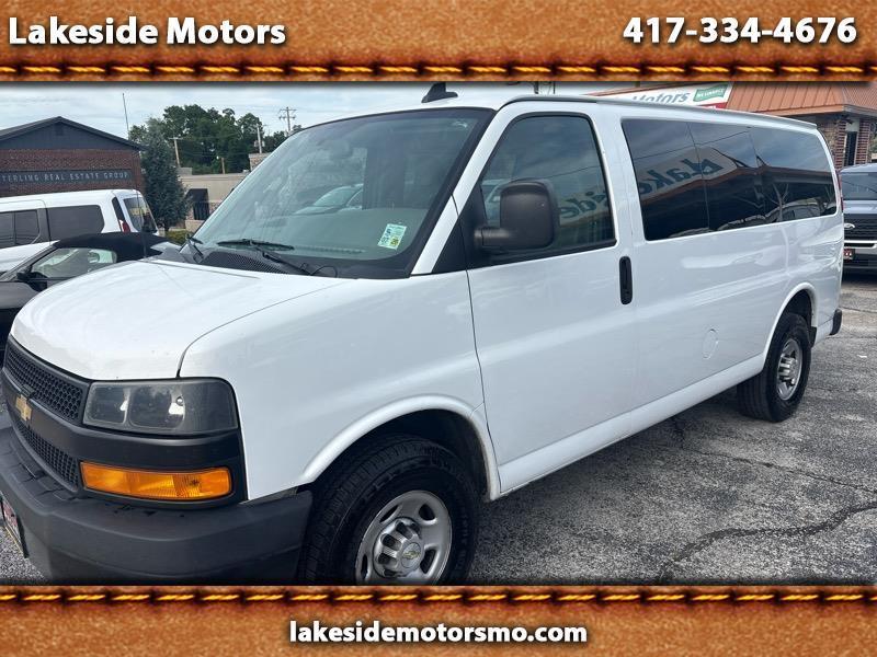 2021 Chevrolet 2500 12 PASSENGER Van