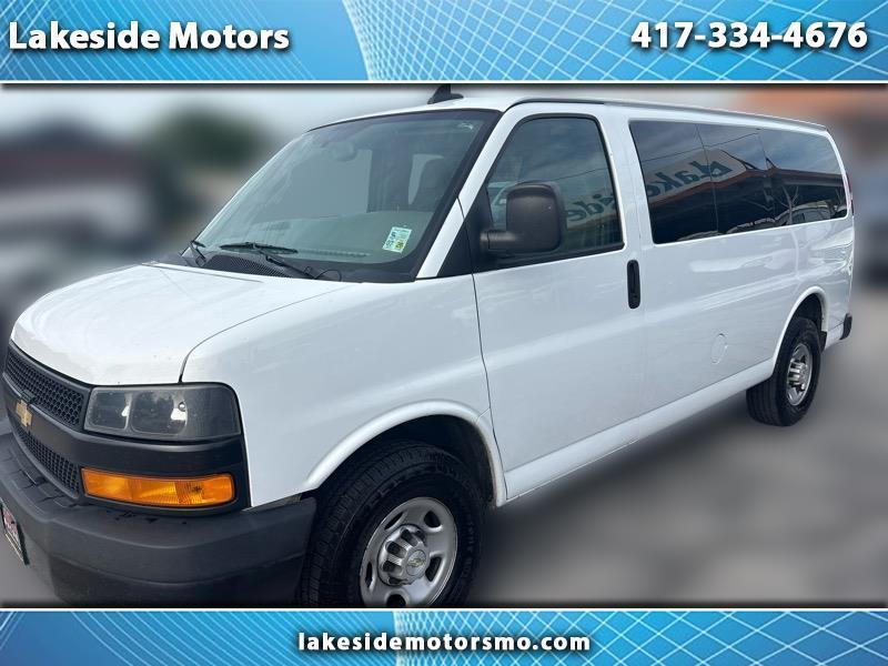 2021 Chevrolet 2500 12 PASSENGER Van