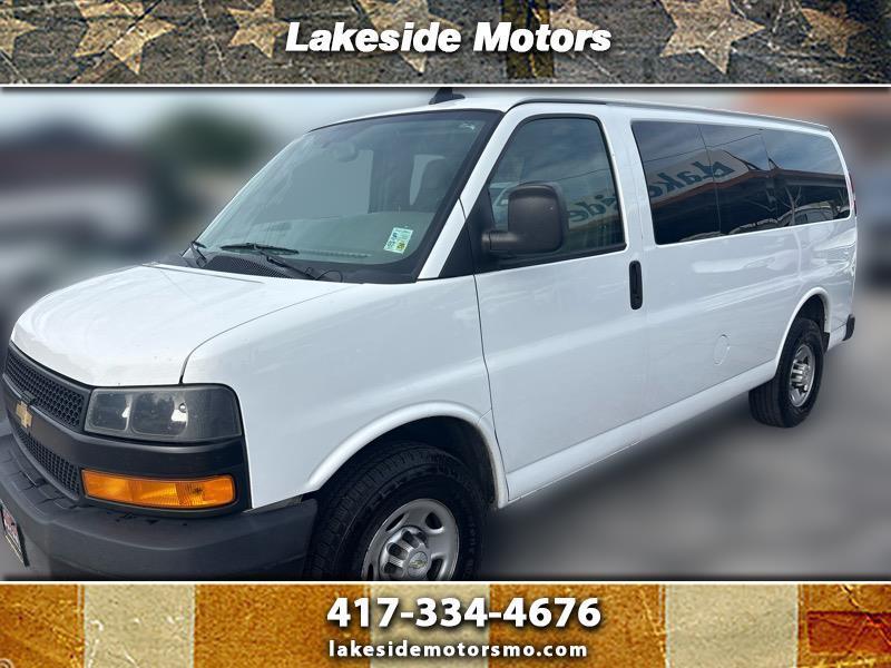 2021 Chevrolet 2500 12 PASSENGER Van