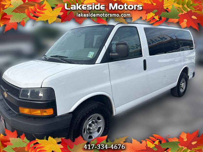 2021 Chevrolet 2500 12 PASSENGER Van