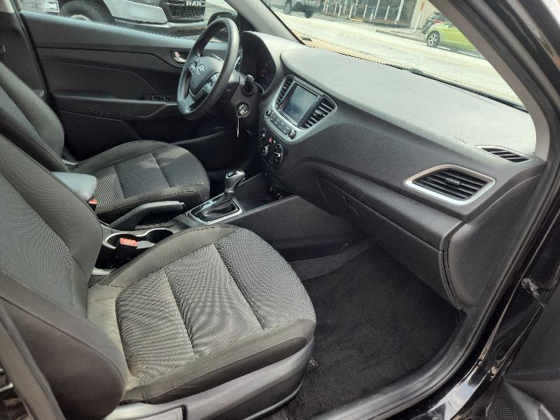 Hyundai Accent SEL Sedan IVT 2022