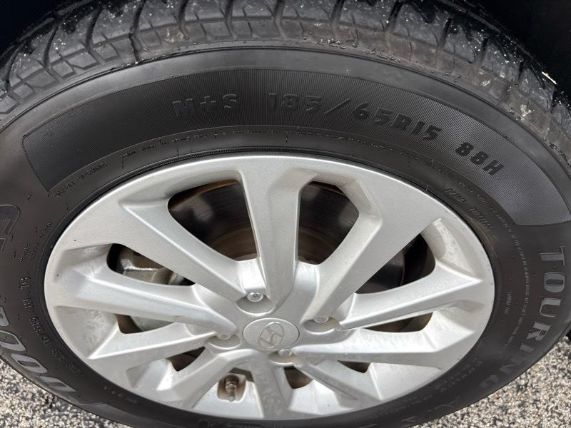 Hyundai Accent SEL Sedan IVT 2022