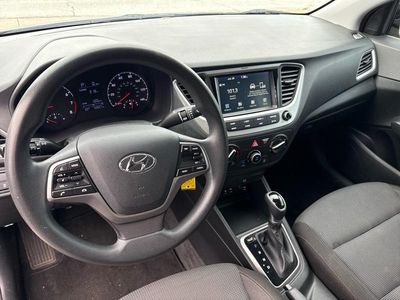 Hyundai Accent SEL Sedan IVT 2022