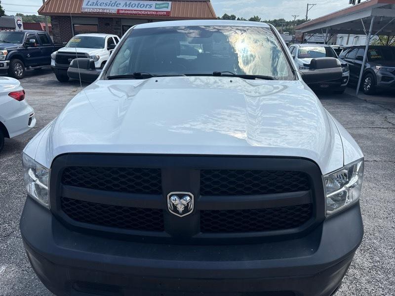 RAM 1500 Classic Tradesman 4x2 Quad Cab 6'4" Box 2022