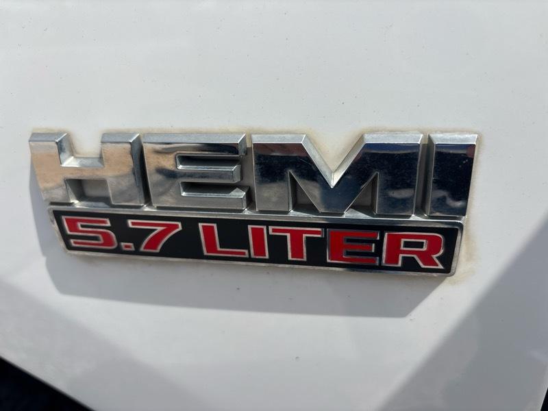 RAM 1500 Classic Tradesman 4x2 Quad Cab 6'4" Box 2022